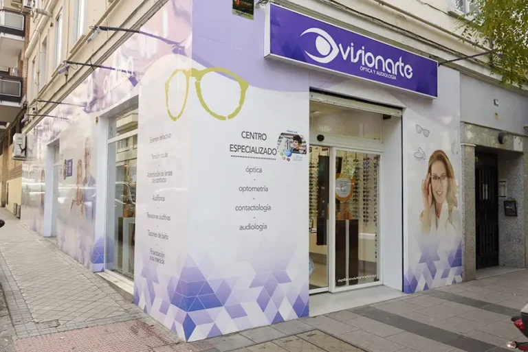 Óptica en Calle Alcalde López Casero Taller 01